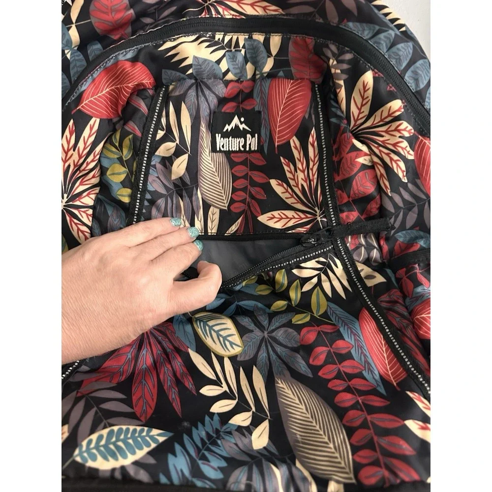 Venture Pal Floral Backpack Black/Multicolor Zip, Bottle Pocket